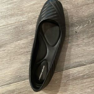 Lightly worn/ make me an offer $$